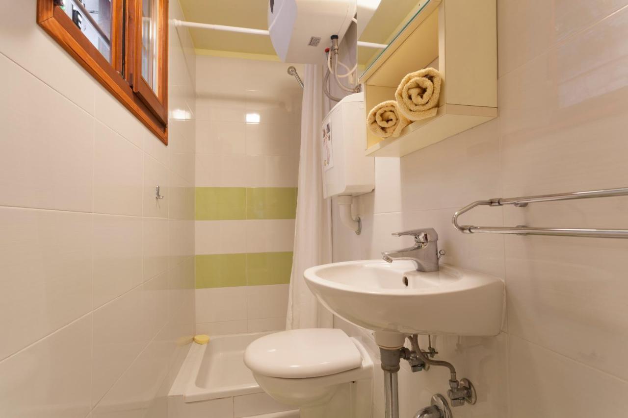 Studio Green Garden Borik โรวีน ภายนอก รูปภาพ