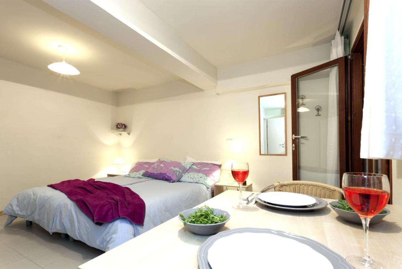 Studio Green Garden Borik โรวีน ภายนอก รูปภาพ